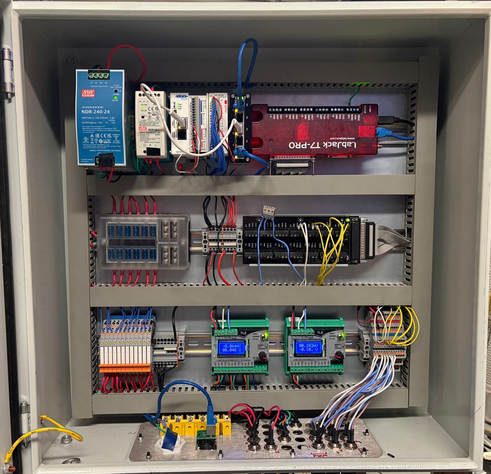 Electronics ground support equipment enclosure